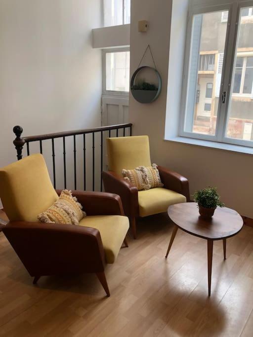 Appartement En Duplex A Auxonne Exterior foto